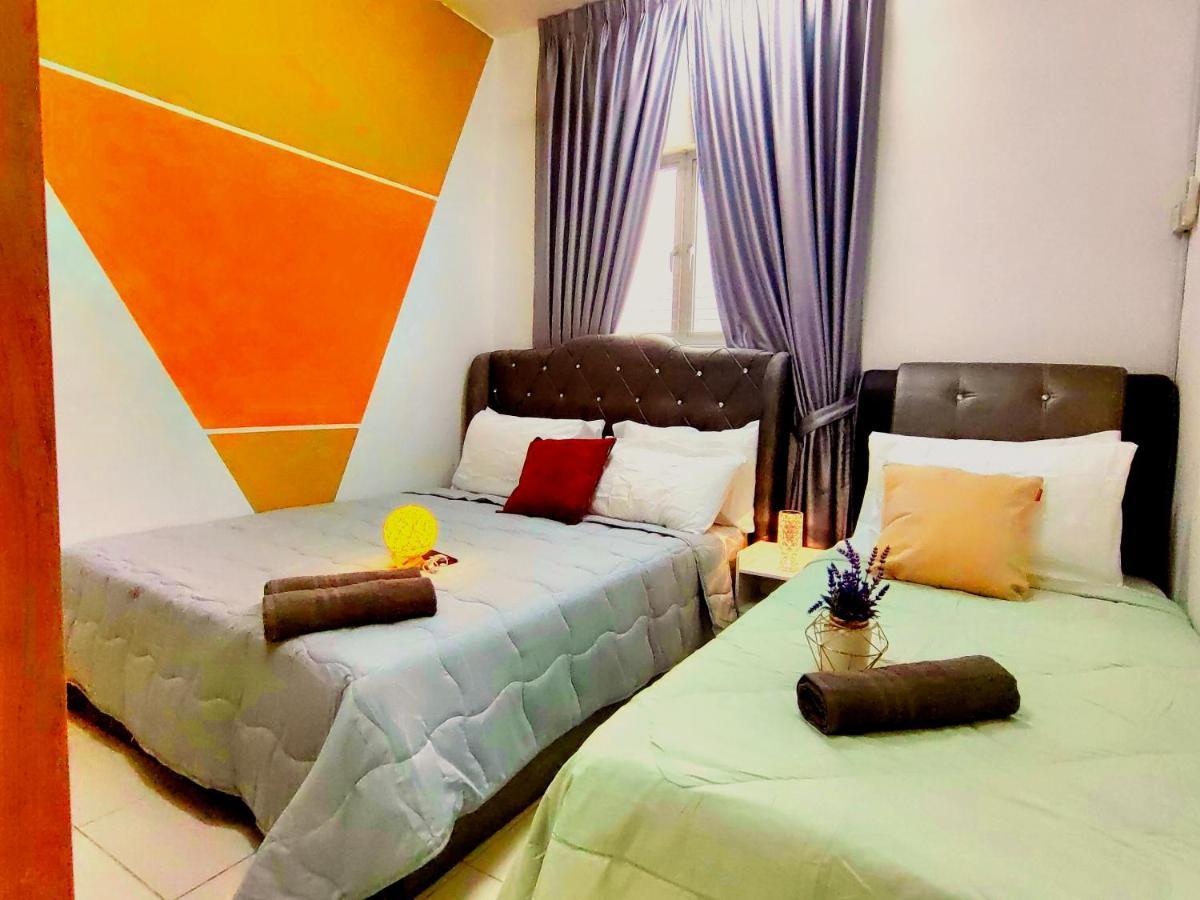 Alanis Residence 7 Pax @ Sepang Klia Kota Warisan Exterior photo