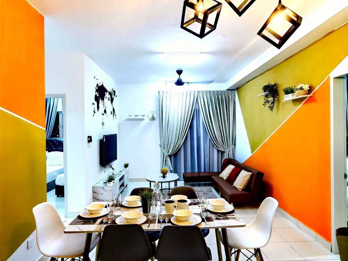 Alanis Residence 7 Pax @ Sepang Klia Kota Warisan Exterior photo